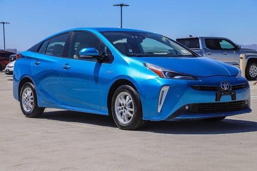 Electric Storm Blue 2019 Toyota Prius XLE