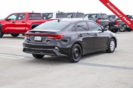 Aurora Black 2024 Kia Forte LX