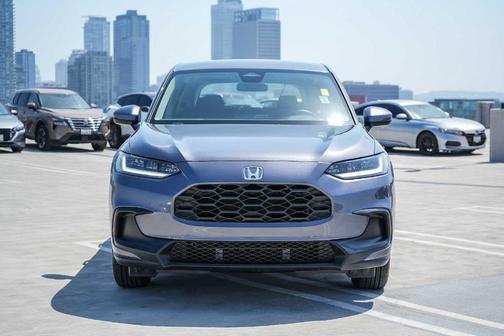 Gray 2025 Honda HR-V LX