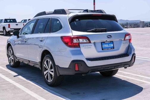 Ice Silver Metallic 2019 Subaru Outback 3.6R Limited
