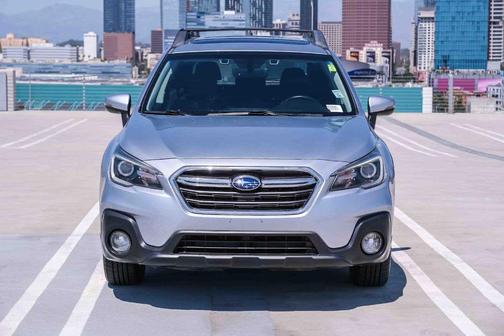 Ice Silver Metallic 2019 Subaru Outback 3.6R Limited