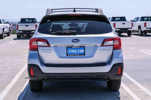 Ice Silver Metallic 2019 Subaru Outback 3.6R Limited