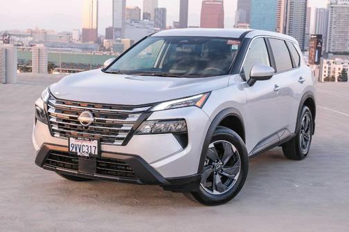 Brilliant Silver Metallic 2025 Nissan Rogue SV
