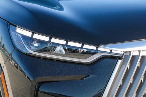 Diamond Black 2026 INFINITI QX60 Luxe