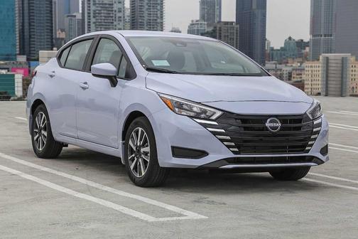 Gray Sky Pearl 2025 Nissan Versa 1.6 SV