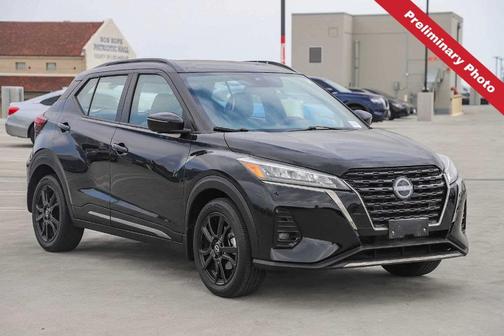 Super Black 2023 Nissan Kicks SR