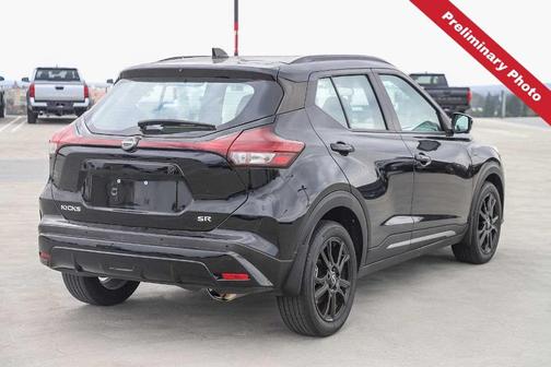Super Black 2023 Nissan Kicks SR