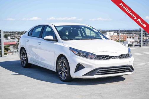 Snow White Pearl 2022 Kia Forte LXS