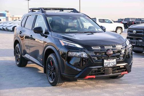 2025 Nissan Rogue Rock Creek