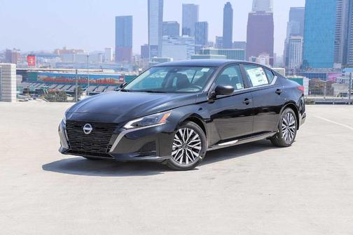 Super Black 2026 Nissan Altima SV