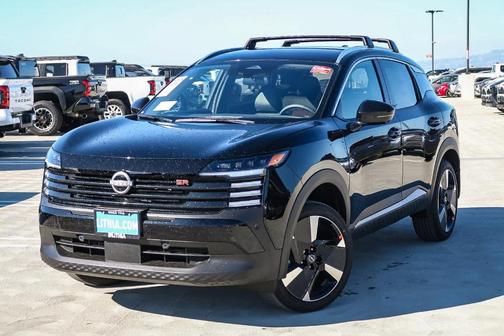 Super Black 2026 Nissan Kicks SR
