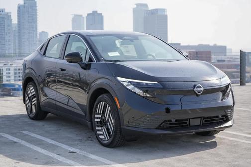 Black (P) 2026 Nissan Leaf SV+