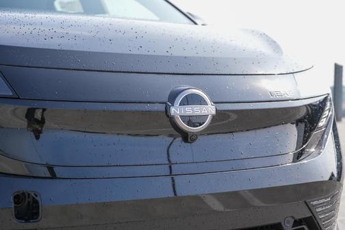 Black (P) 2026 Nissan Leaf SV+