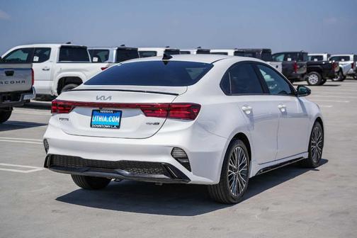 Snow White Pearl 2024 Kia Forte GT-Line
