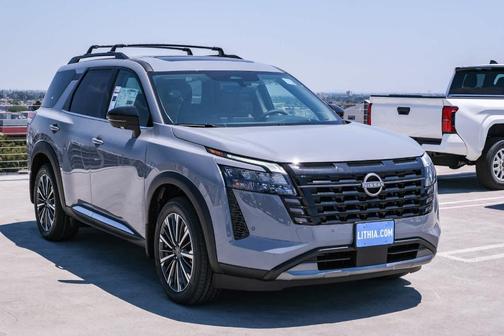Boulder Gray Pearl 2026 Nissan Pathfinder Platinum