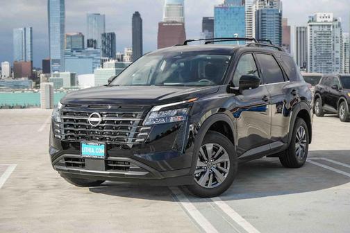 Black 2026 Nissan Pathfinder SV