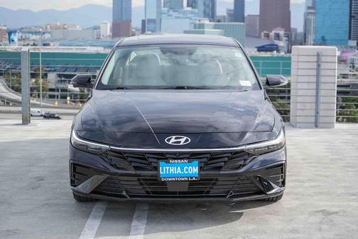 Black 2024 Hyundai ELANTRA Limited