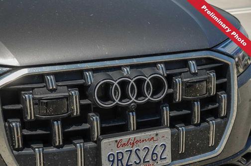 Samurai Gray Metallic 2025 Audi Q7 55 Premium Plus