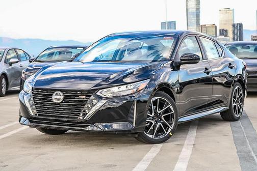 Black 2025 Nissan Sentra SR