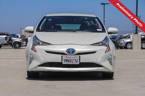 Blizzard Pearl 2017 Toyota Prius Four Touring