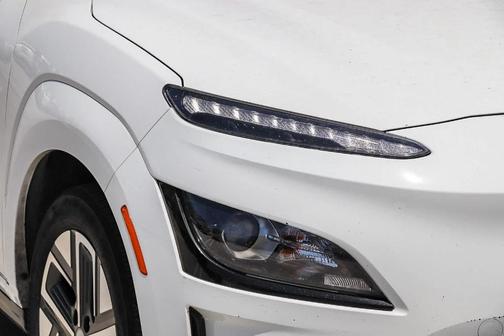Lunar White 2022 Hyundai KONA EV SEL