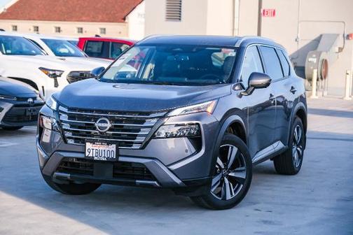 2025 Nissan Rogue SL