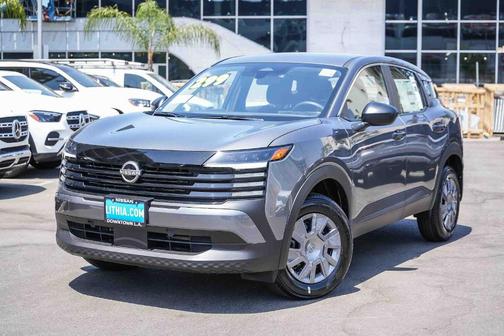 Gun Metallic 2026 Nissan Kicks S