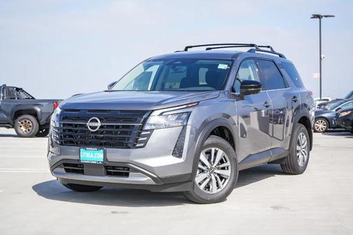 Gun Metallic 2026 Nissan Pathfinder SL