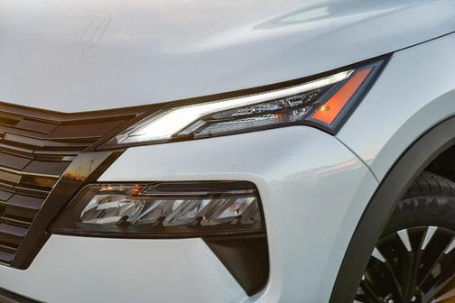 Pearl 2026 Nissan Rogue Dark Armor