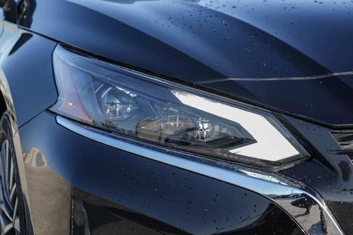 Black 2025 Nissan Altima SV