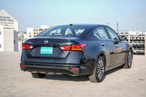 Black 2025 Nissan Altima SV
