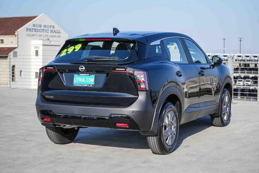 Super Black 2026 Nissan Kicks S