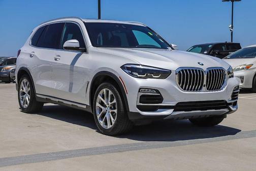 Mineral White Metallic 2019 BMW X5 xDrive40i