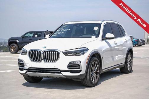 Mineral White Metallic 2019 BMW X5 xDrive40i