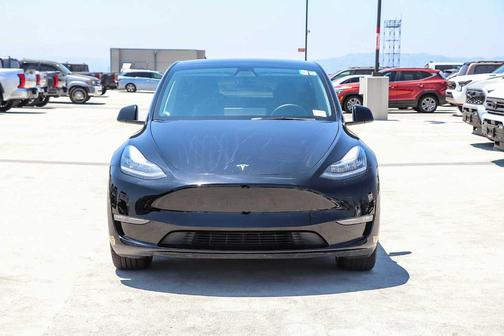 Black 2022 Tesla Model Y Long Range