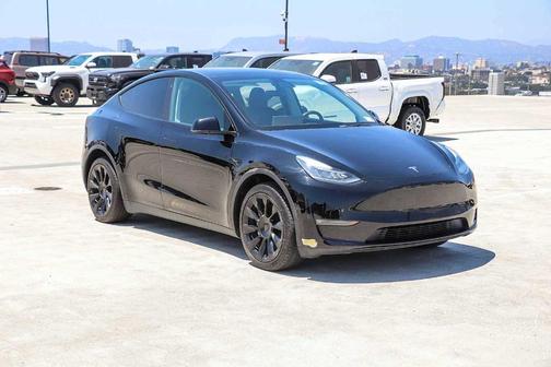Black 2022 Tesla Model Y Long Range