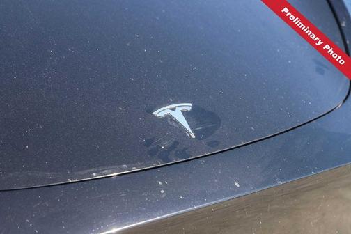 Black 2022 Tesla Model Y Long Range