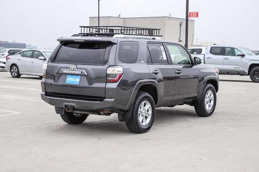 Magnetic Gray Metallic 2018 Toyota 4Runner SR5 Premium
