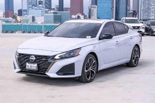 Gray Sky Pearl 2024 Nissan Altima 2.5 SR