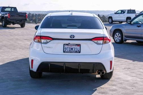 Ice 2025 Toyota Corolla Hybrid SE