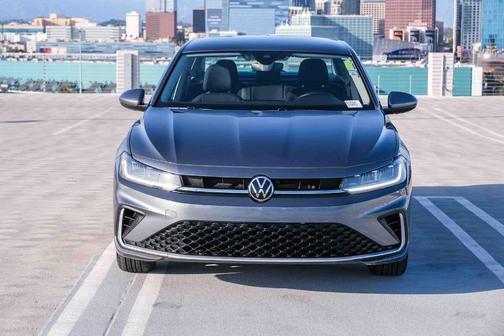 Platinum Gray Metallic 2025 Volkswagen Jetta 1.5T S