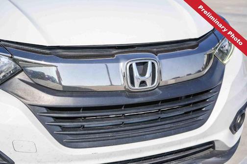 Platinum White Pearl 2019 Honda HR-V EX