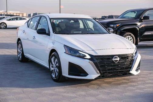 2025 Nissan Altima S