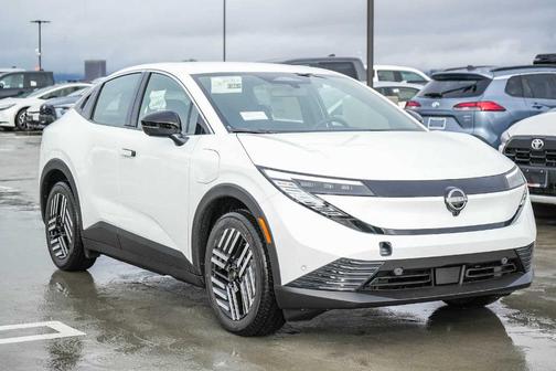 Everest White P 2026 Nissan Leaf SV+