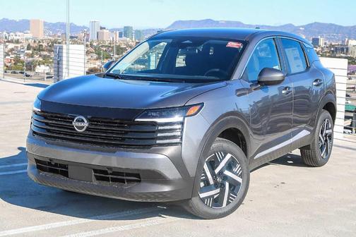 Gun Metallic 2025 Nissan Kicks SV