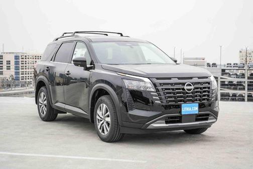 Super Black 2026 Nissan Pathfinder SL