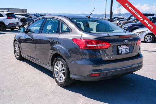 Magnetic 2015 Ford Focus SE