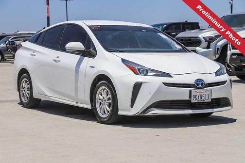 Super White 2020 Toyota Prius LE