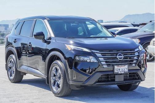 2025 Nissan Rogue SV