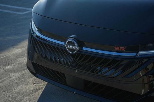 Super Black 2027 Nissan Sentra SR